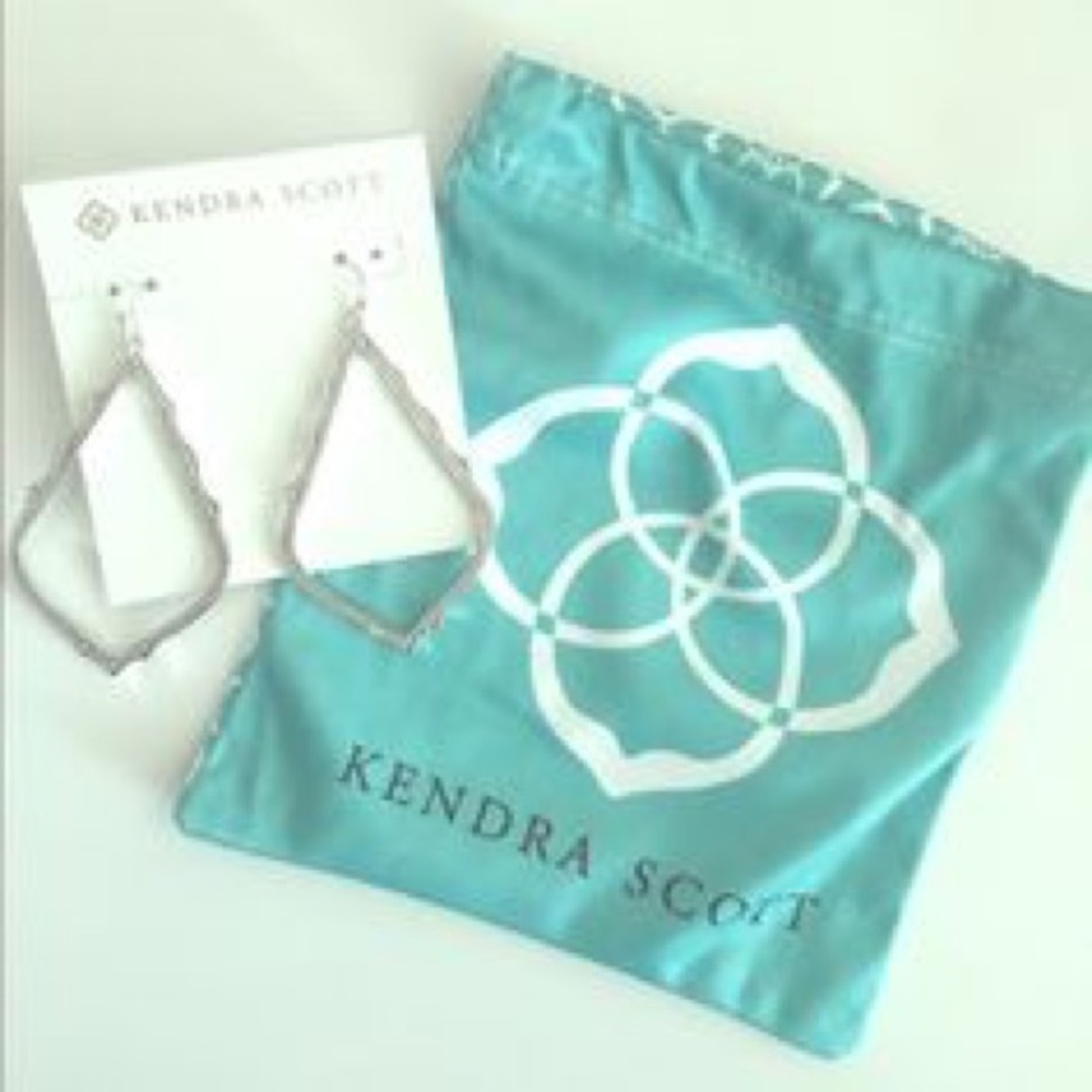 Kendra Scott Sophee drop earrings in silver